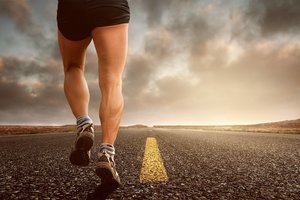 筋肉痛はなぜ起こる？なった時のセルフケアとストレッチ法を大公開！